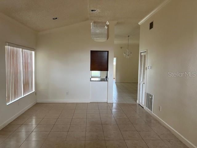 For Rent: $2,600 (3 beds, 2 baths, 1645 Square Feet)