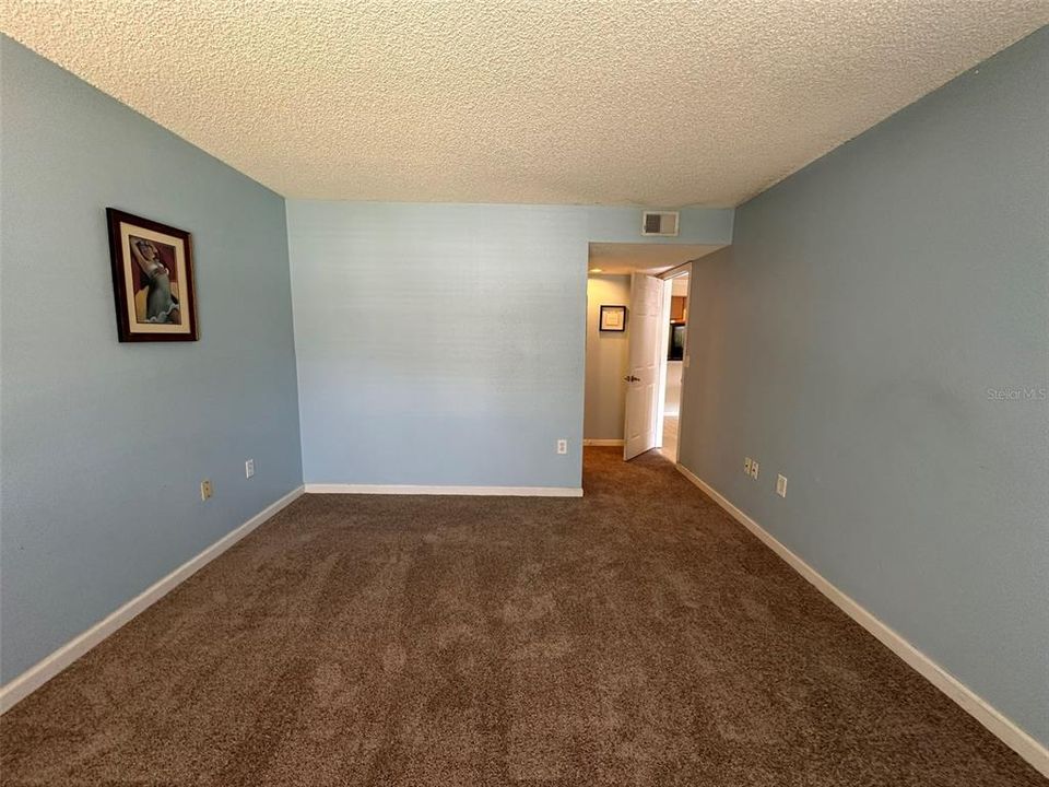 For Rent: $1,650 (2 beds, 2 baths, 946 Square Feet)