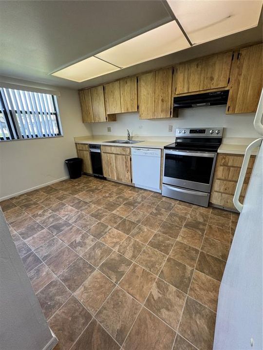 For Rent: $1,750 (2 beds, 2 baths, 1250 Square Feet)