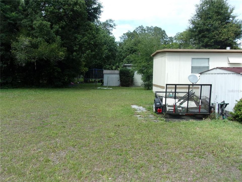 For Sale: $125,000 (2 beds, 1 baths, 672 Square Feet)
