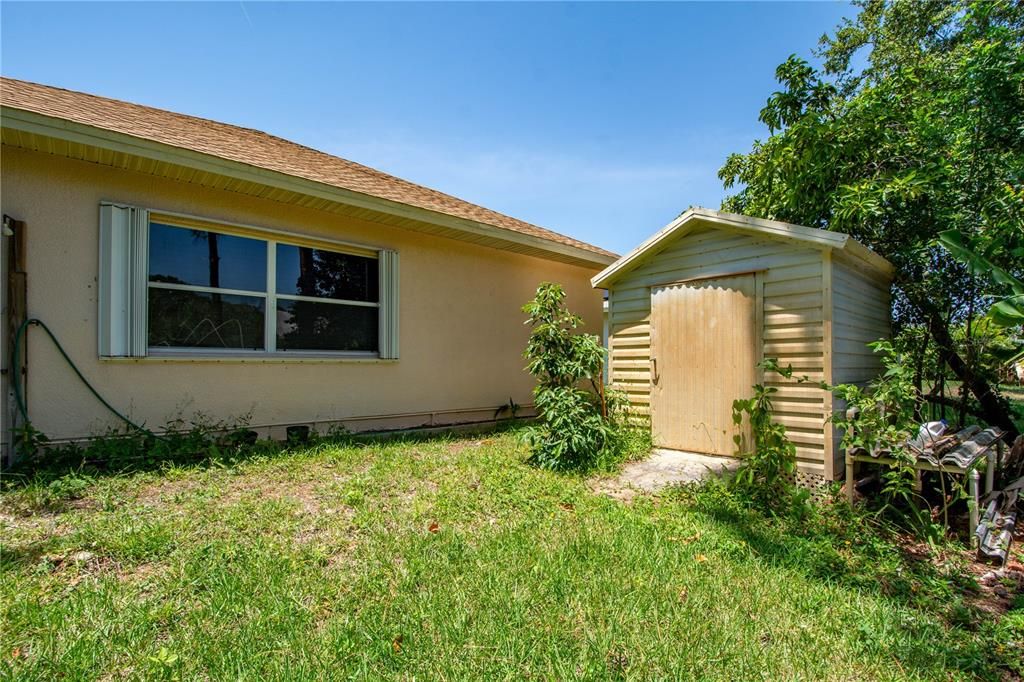 For Sale: $425,000 (3 beds, 2 baths, 2153 Square Feet)