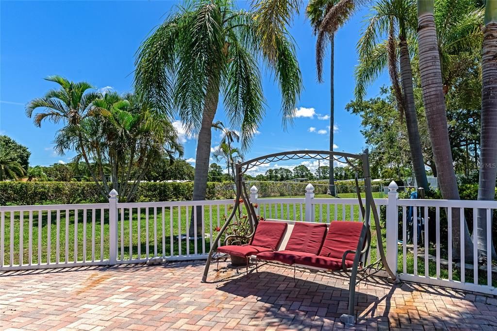 Comfy rest area by the pool.