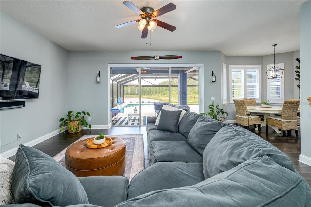 Active With Contract: $650,000 (3 beds, 2 baths, 2742 Square Feet)