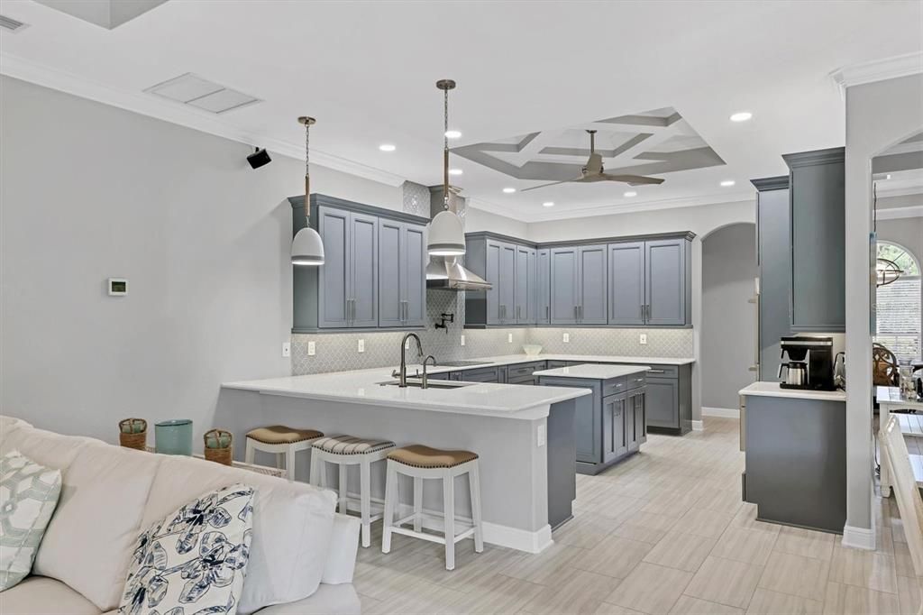 Active With Contract: $787,000 (4 beds, 3 baths, 3064 Square Feet)