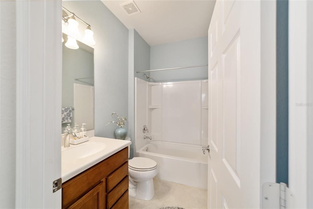 For Sale: $364,463 (2 beds, 2 baths, 1696 Square Feet)