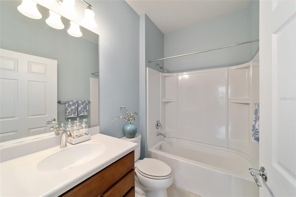 For Sale: $364,463 (2 beds, 2 baths, 1696 Square Feet)