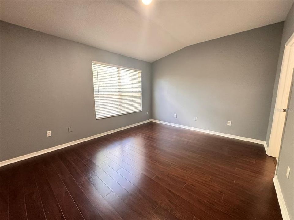 For Rent: $2,000 (2 beds, 2 baths, 1255 Square Feet)