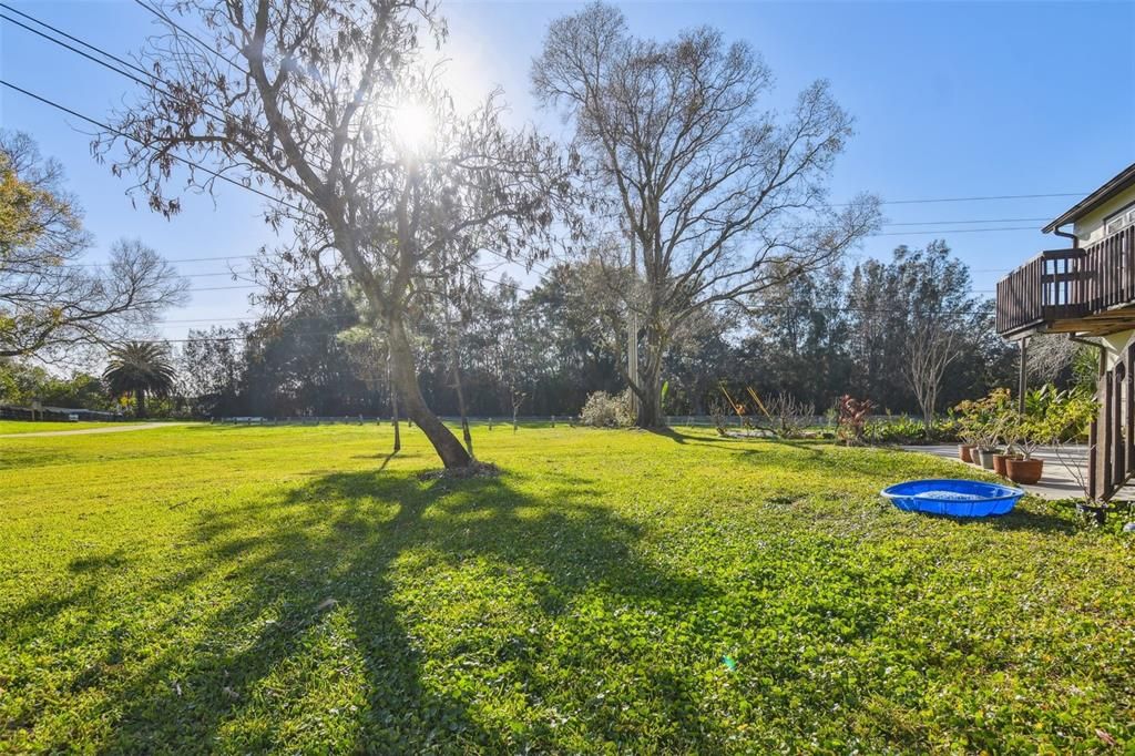 For Sale: $749,999 (3 beds, 2 baths, 1956 Square Feet)