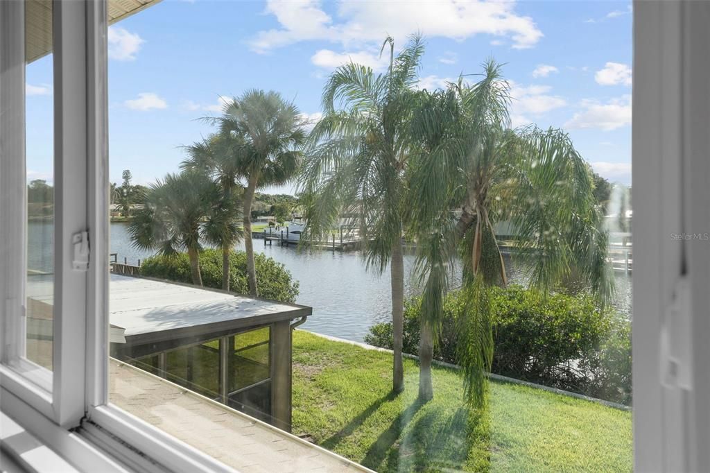 3rd bedroom overlooking canal