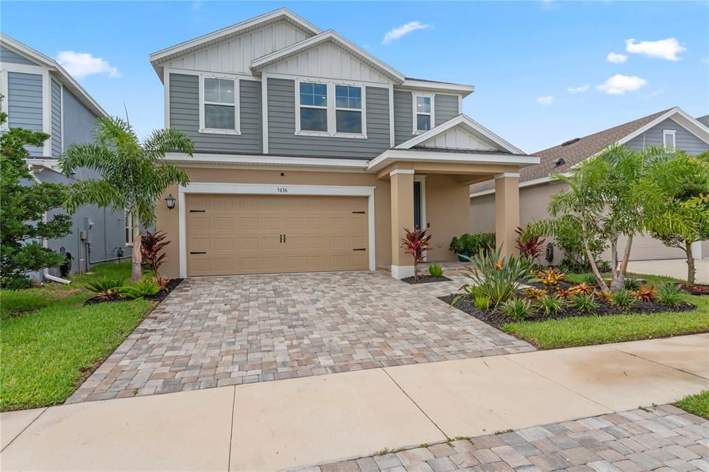 For Sale: $629,800 (4 beds, 2 baths, 2523 Square Feet)
