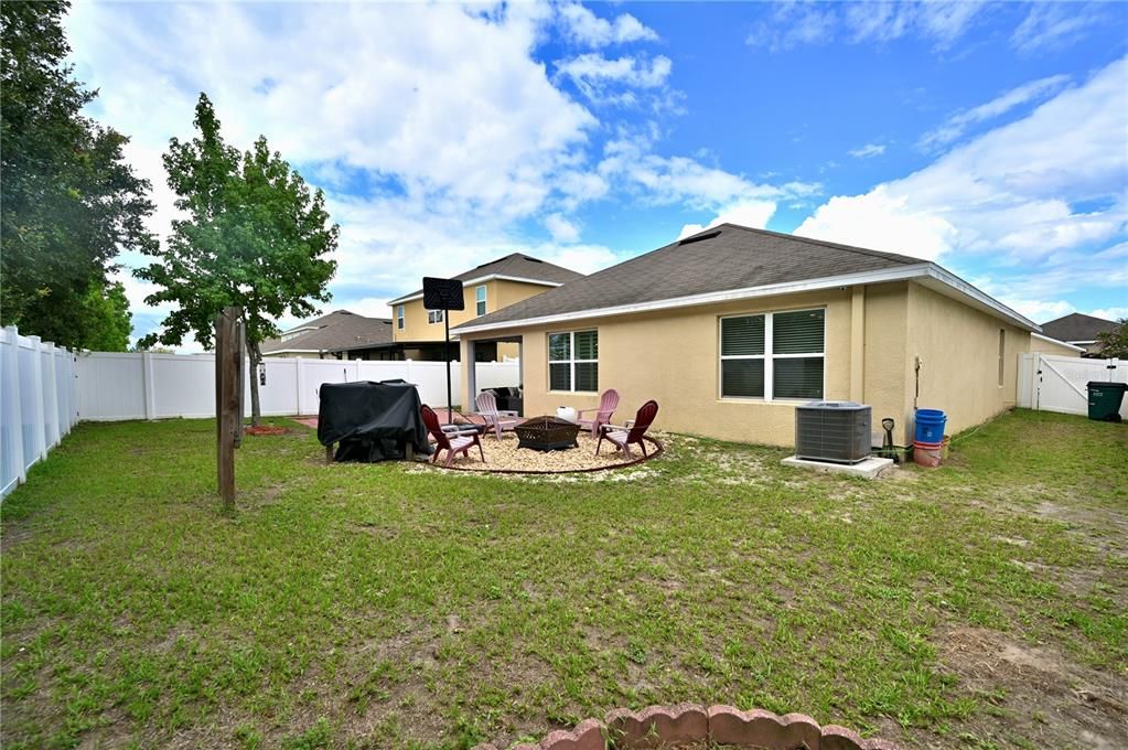 For Sale: $360,000 (4 beds, 2 baths, 1846 Square Feet)