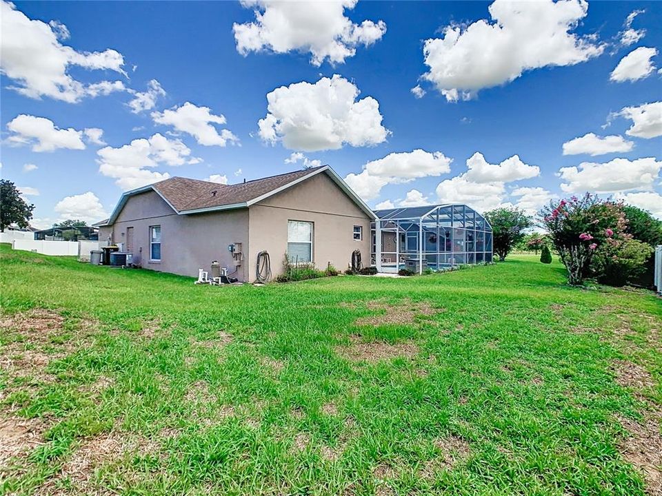 For Sale: $415,000 (3 beds, 2 baths, 1631 Square Feet)