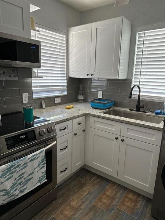 kitchen in 1 bedroom unit