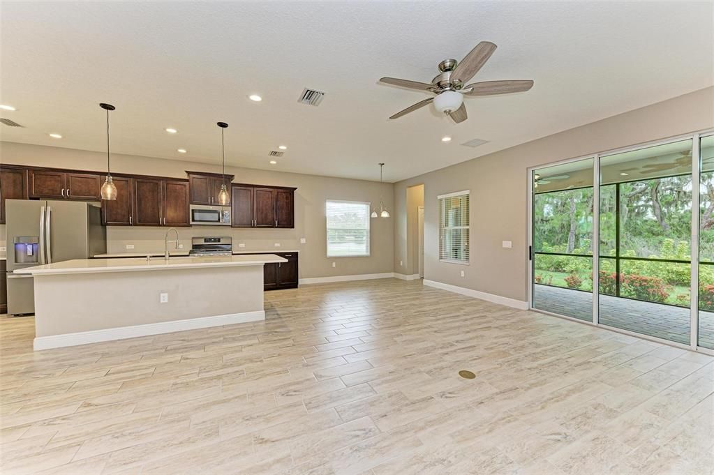 Active With Contract: $575,000 (4 beds, 3 baths, 3405 Square Feet)