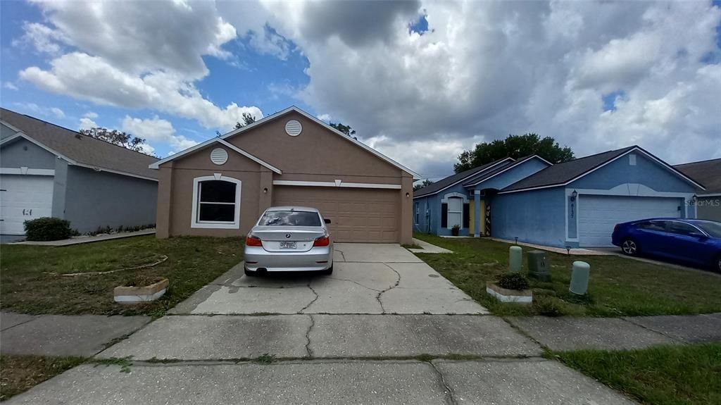 For Sale: $349,900 (3 beds, 2 baths, 1420 Square Feet)