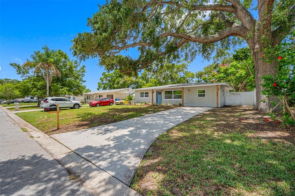 For Sale: $339,000 (3 beds, 1 baths, 1134 Square Feet)