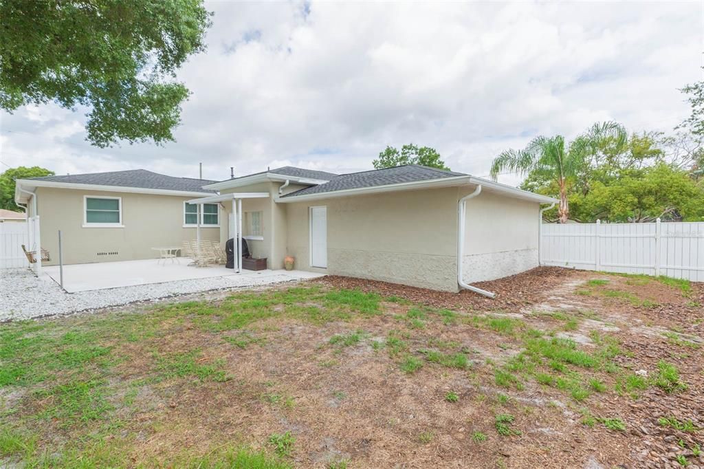 For Sale: $849,000 (3 beds, 2 baths, 1844 Square Feet)