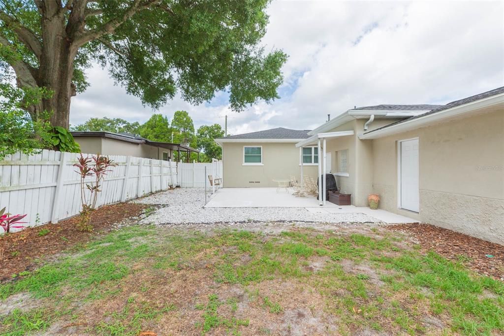 For Sale: $849,000 (3 beds, 2 baths, 1844 Square Feet)