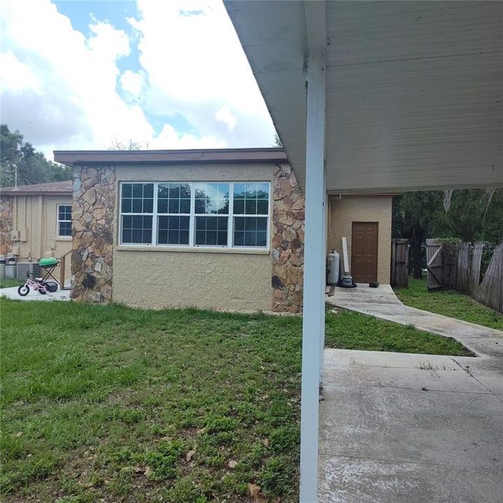 For Rent: $3,500 (4 beds, 2 baths, 1610 Square Feet)