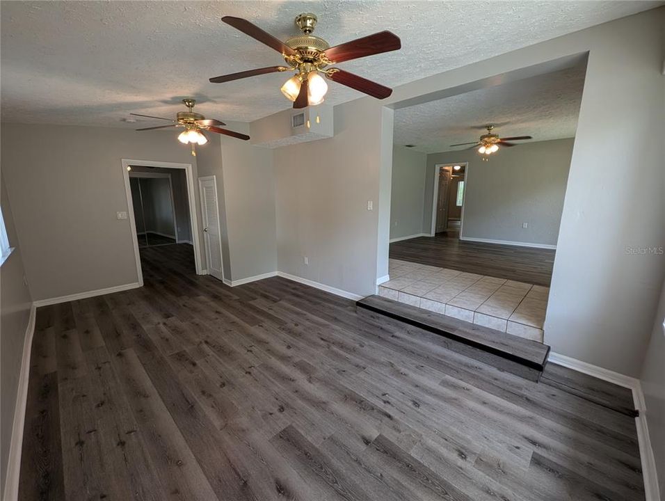 For Sale: $319,500 (4 beds, 2 baths, 1562 Square Feet)