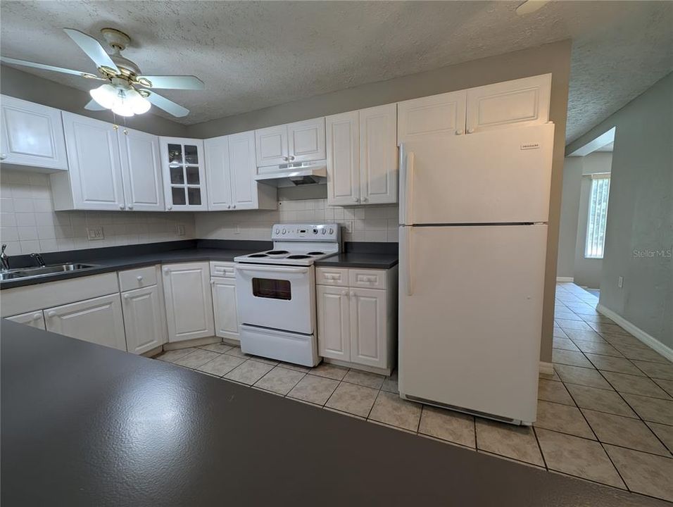 For Sale: $319,500 (4 beds, 2 baths, 1562 Square Feet)