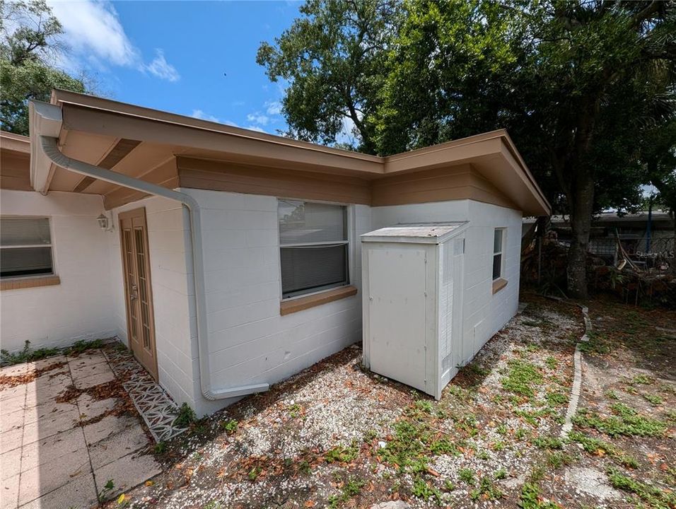 For Sale: $319,500 (4 beds, 2 baths, 1562 Square Feet)