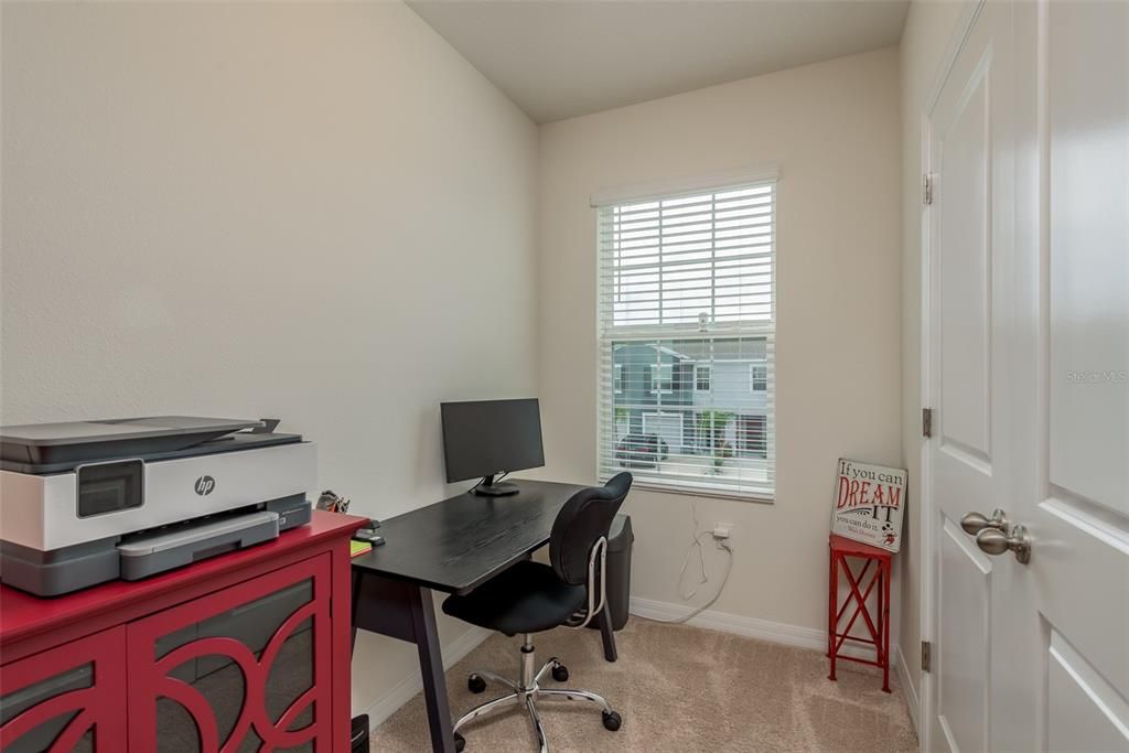 For Sale: $359,900 (3 beds, 2 baths, 1673 Square Feet)