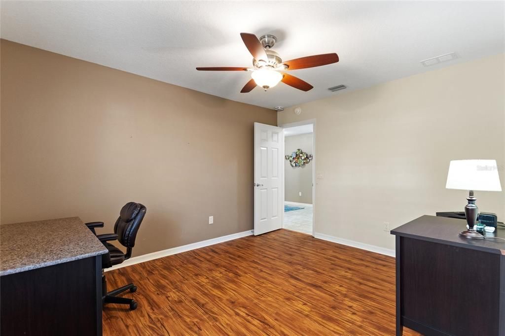 For Sale: $449,000 (3 beds, 2 baths, 1612 Square Feet)