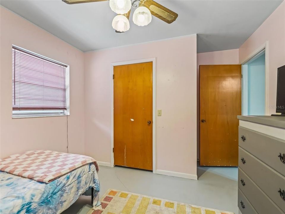 For Sale: $245,500 (3 beds, 2 baths, 1874 Square Feet)