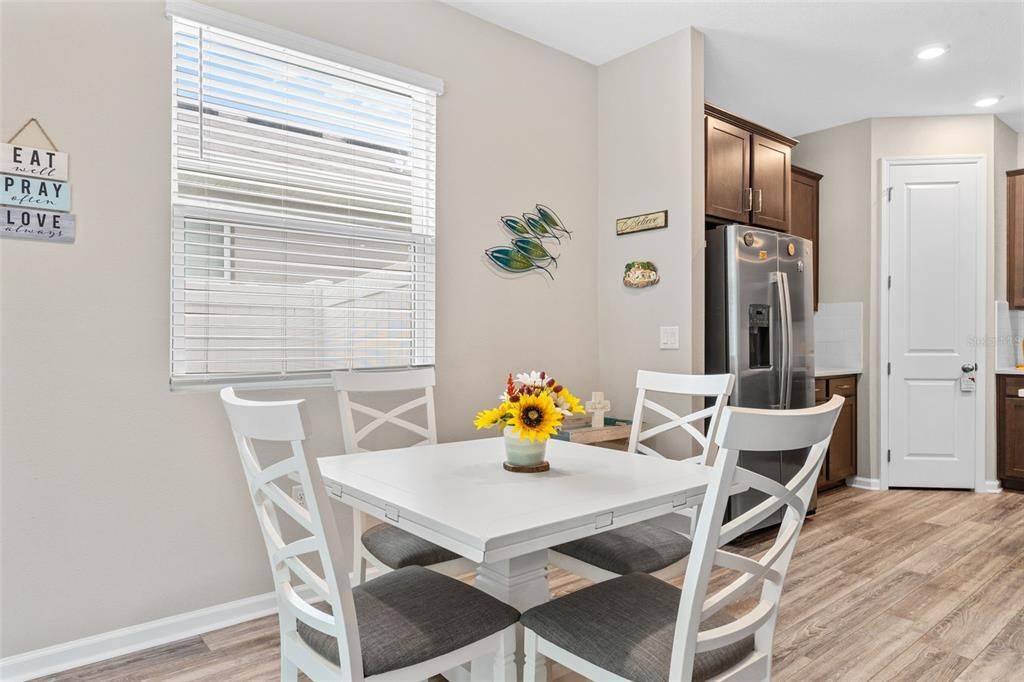 For Sale: $384,900 (3 beds, 2 baths, 1458 Square Feet)