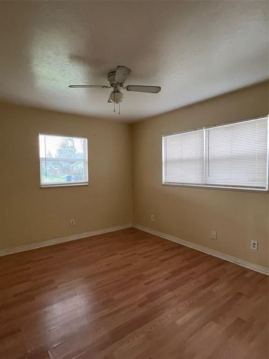 For Rent: $1,600 (2 beds, 1 baths, 1884 Square Feet)