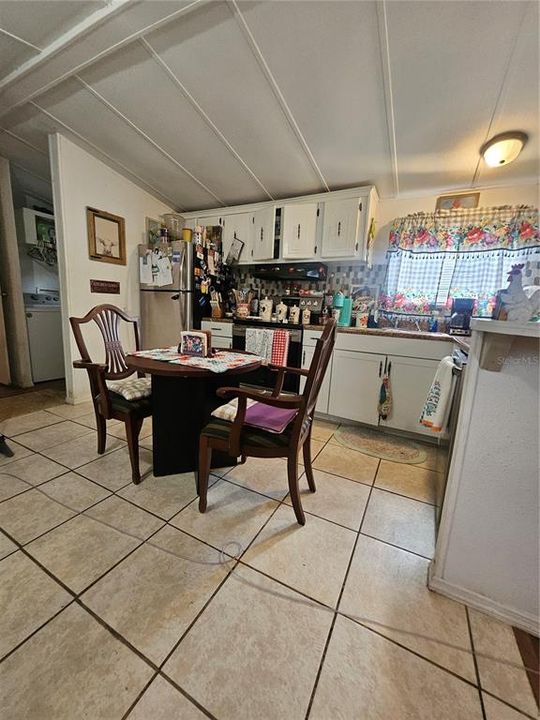 For Sale: $129,000 (3 beds, 1 baths, 960 Square Feet)