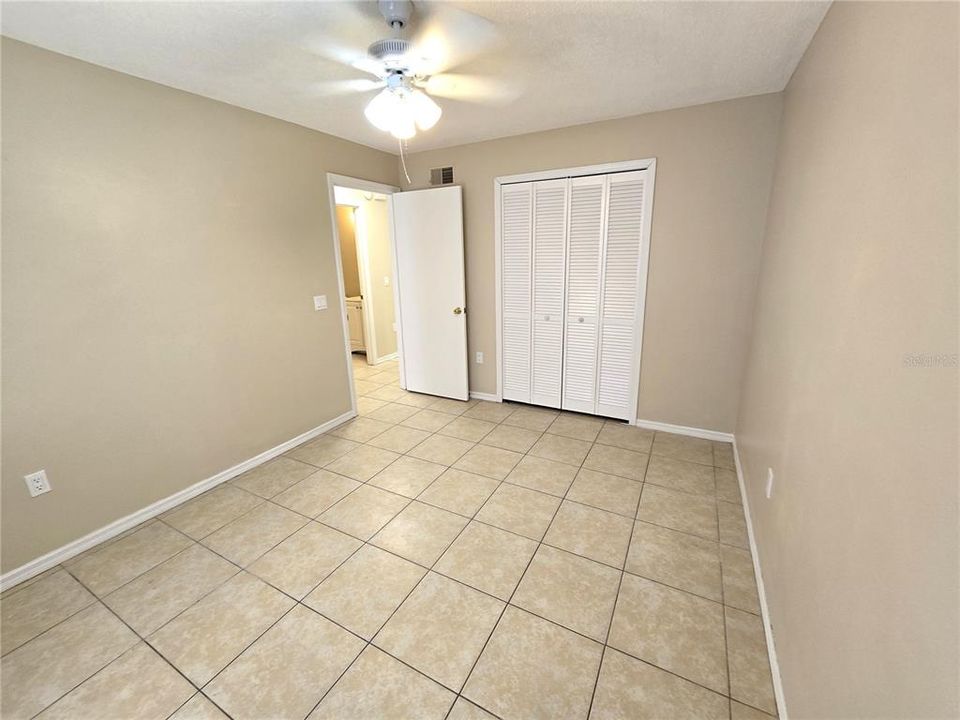 Active With Contract: $1,795 (3 beds, 2 baths, 1022 Square Feet)