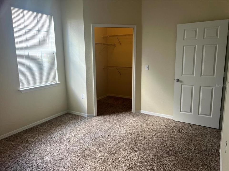 For Rent: $1,900 (3 beds, 2 baths, 1225 Square Feet)