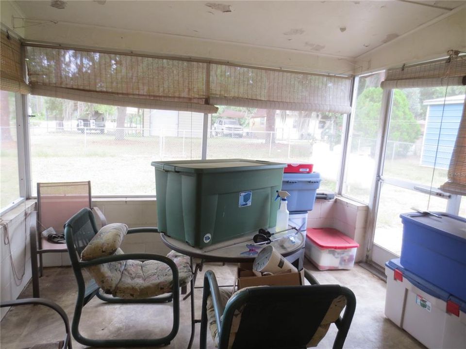 For Sale: $198,000 (2 beds, 2 baths, 1018 Square Feet)