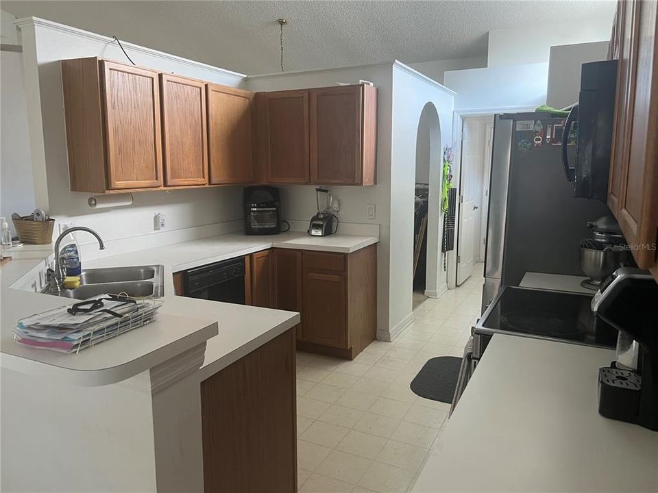 For Sale: $429,000 (3 beds, 2 baths, 1587 Square Feet)