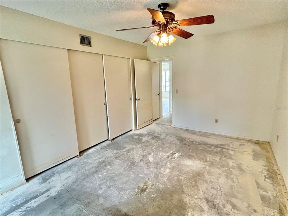 For Sale: $160,000 (2 beds, 2 baths, 1080 Square Feet)