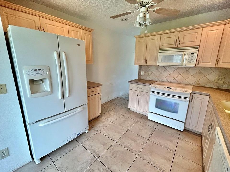 For Sale: $160,000 (2 beds, 2 baths, 1080 Square Feet)