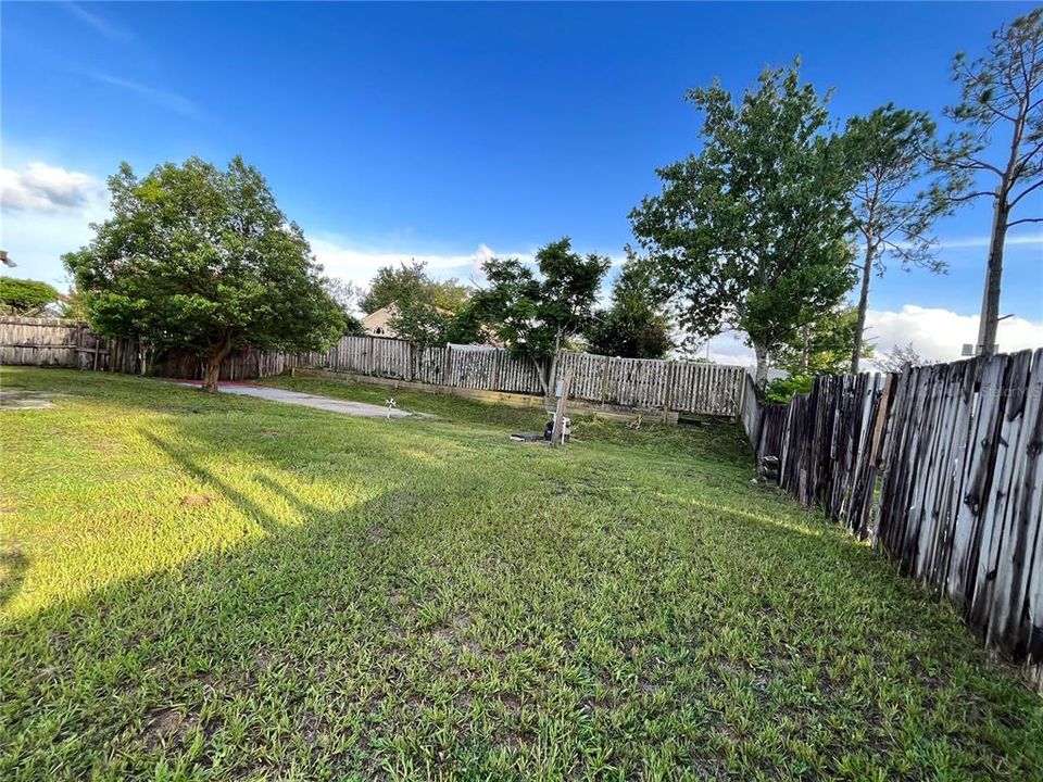 Active With Contract: $240,000 (3 beds, 2 baths, 1248 Square Feet)