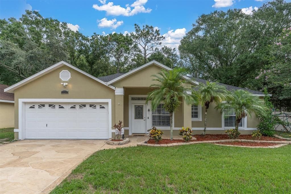 For Sale: $385,000 (3 beds, 2 baths, 1327 Square Feet)