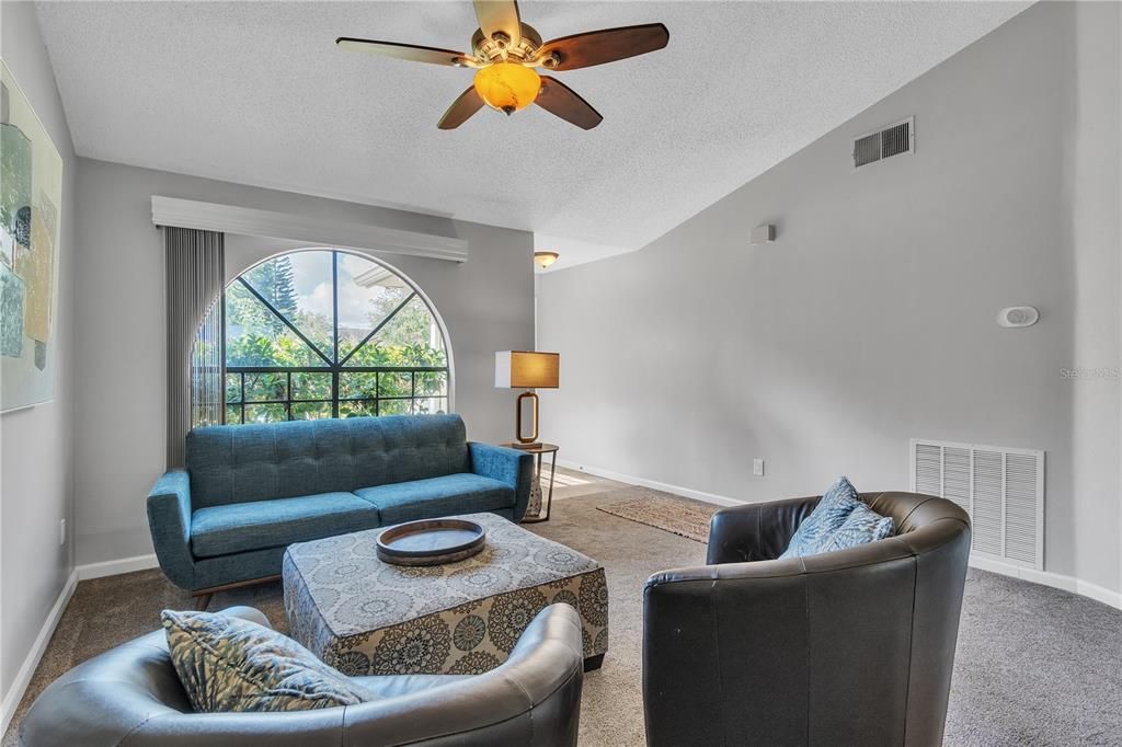 For Sale: $474,000 (3 beds, 2 baths, 1591 Square Feet)