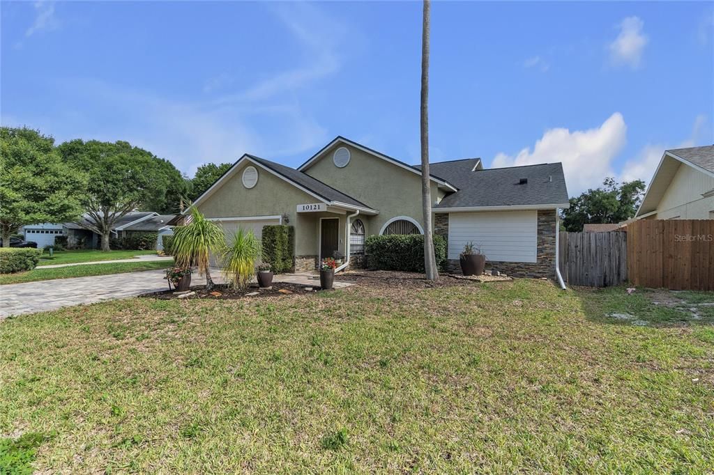 For Sale: $474,000 (3 beds, 2 baths, 1591 Square Feet)