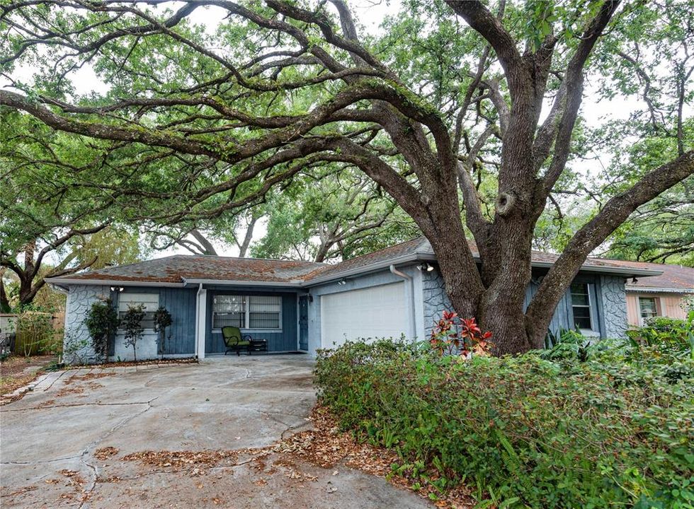 For Sale: $379,000 (3 beds, 2 baths, 1418 Square Feet)