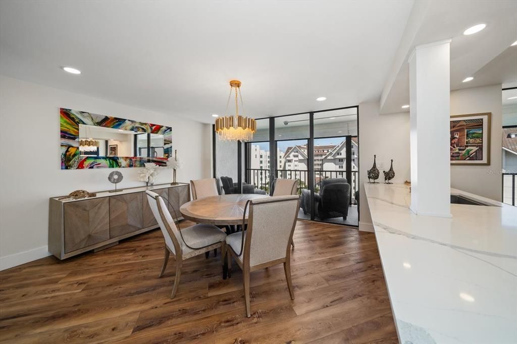 Active With Contract: $679,000 (2 beds, 2 baths, 1324 Square Feet)