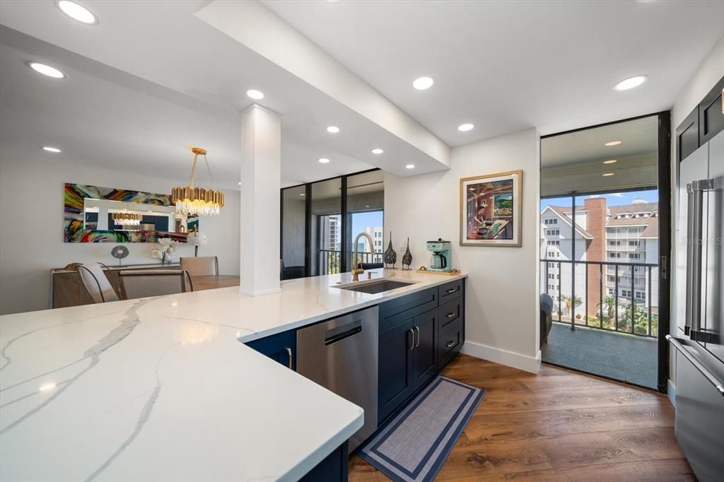 Active With Contract: $679,000 (2 beds, 2 baths, 1324 Square Feet)