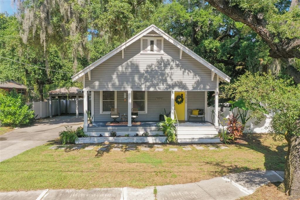 Recently Sold: $350,000 (3 beds, 2 baths, 1084 Square Feet)