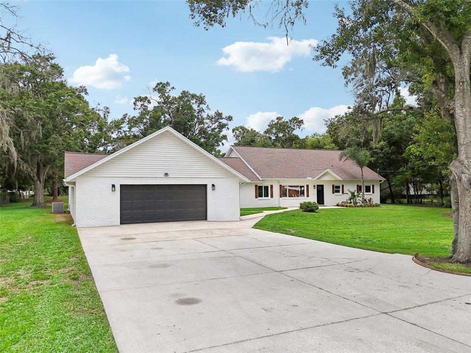 Active With Contract: $680,000 (4 beds, 3 baths, 3068 Square Feet)