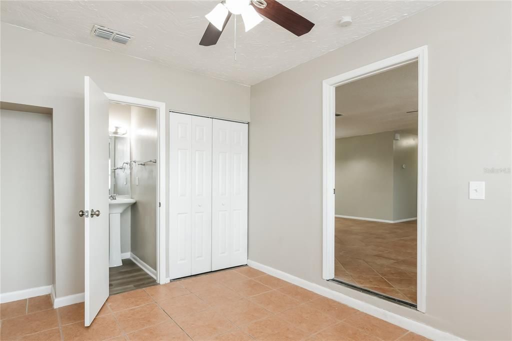 For Rent: $2,235 (3 beds, 2 baths, 1325 Square Feet)