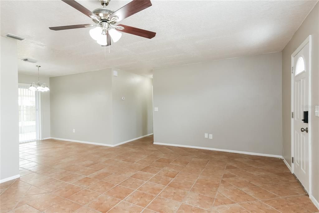 For Rent: $2,235 (3 beds, 2 baths, 1325 Square Feet)