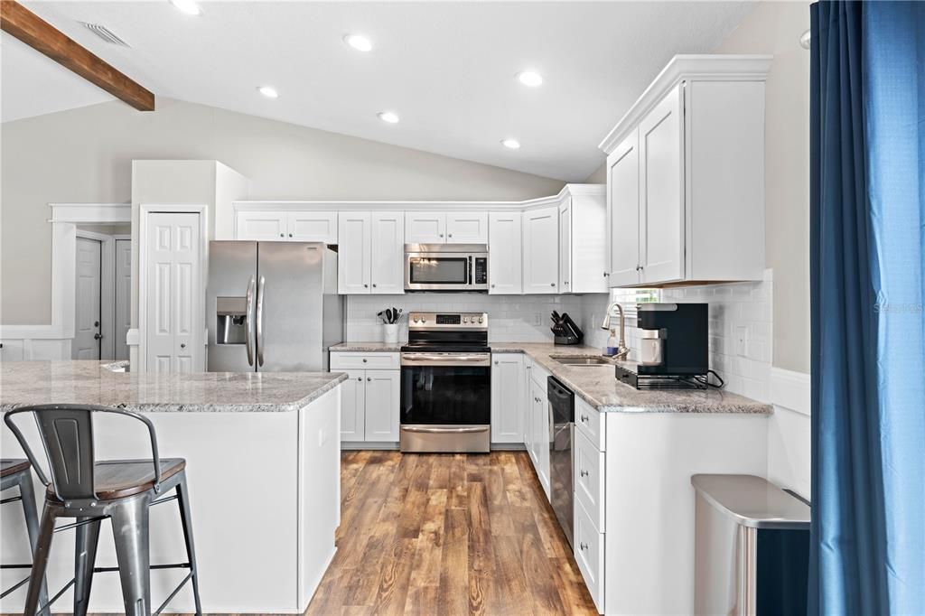Active With Contract: $389,900 (3 beds, 2 baths, 1350 Square Feet)